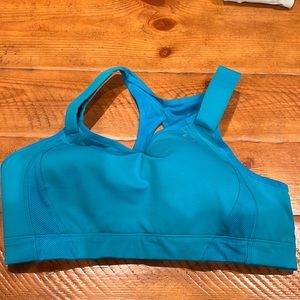 Moving Comfort Juno bra 36D